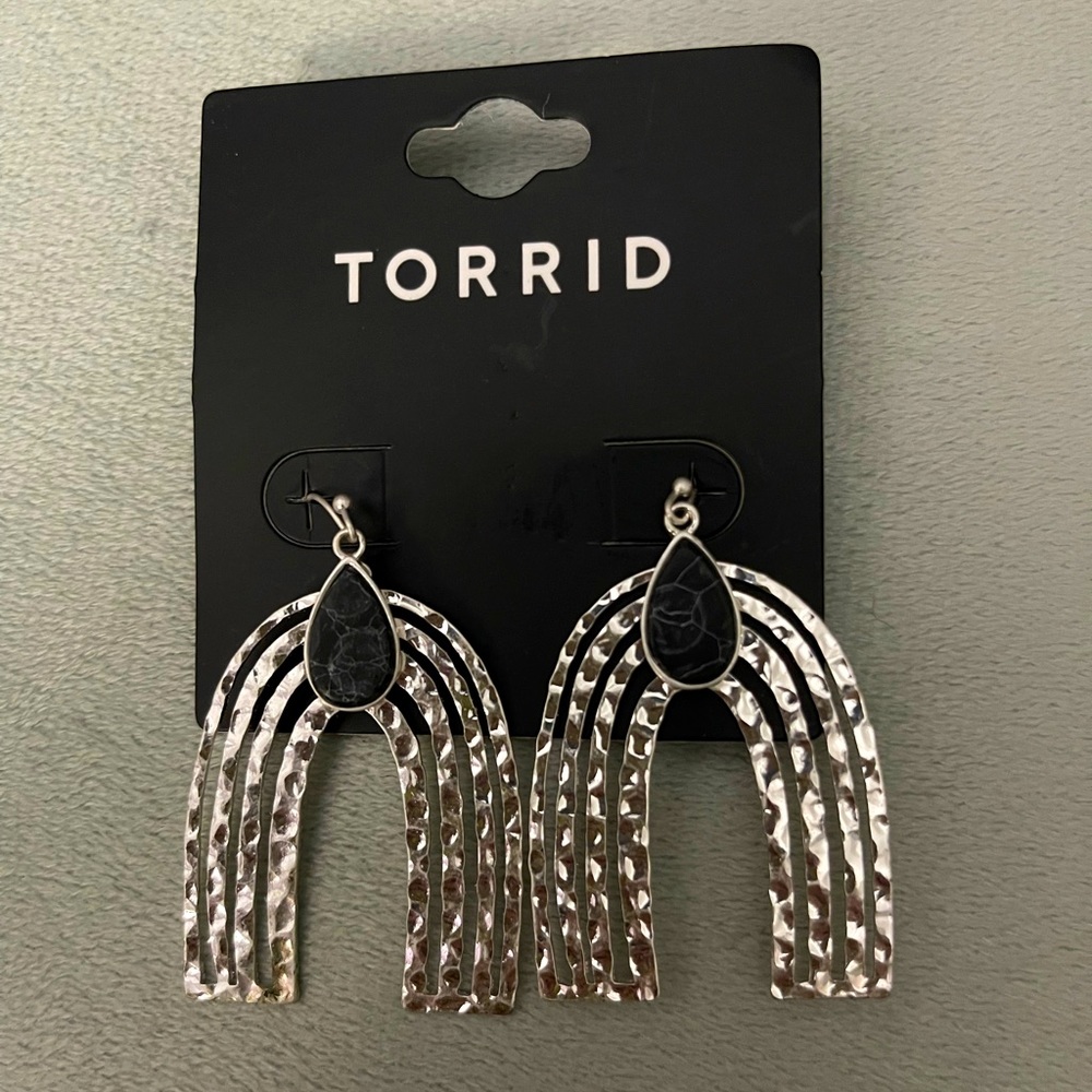 NWT cute stone and arch earrings Torrid